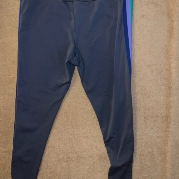 AVIA 3XL (22) Slate Gray Purple Green Side Striped Pocket Performance Leggings - Picture 7 of 7